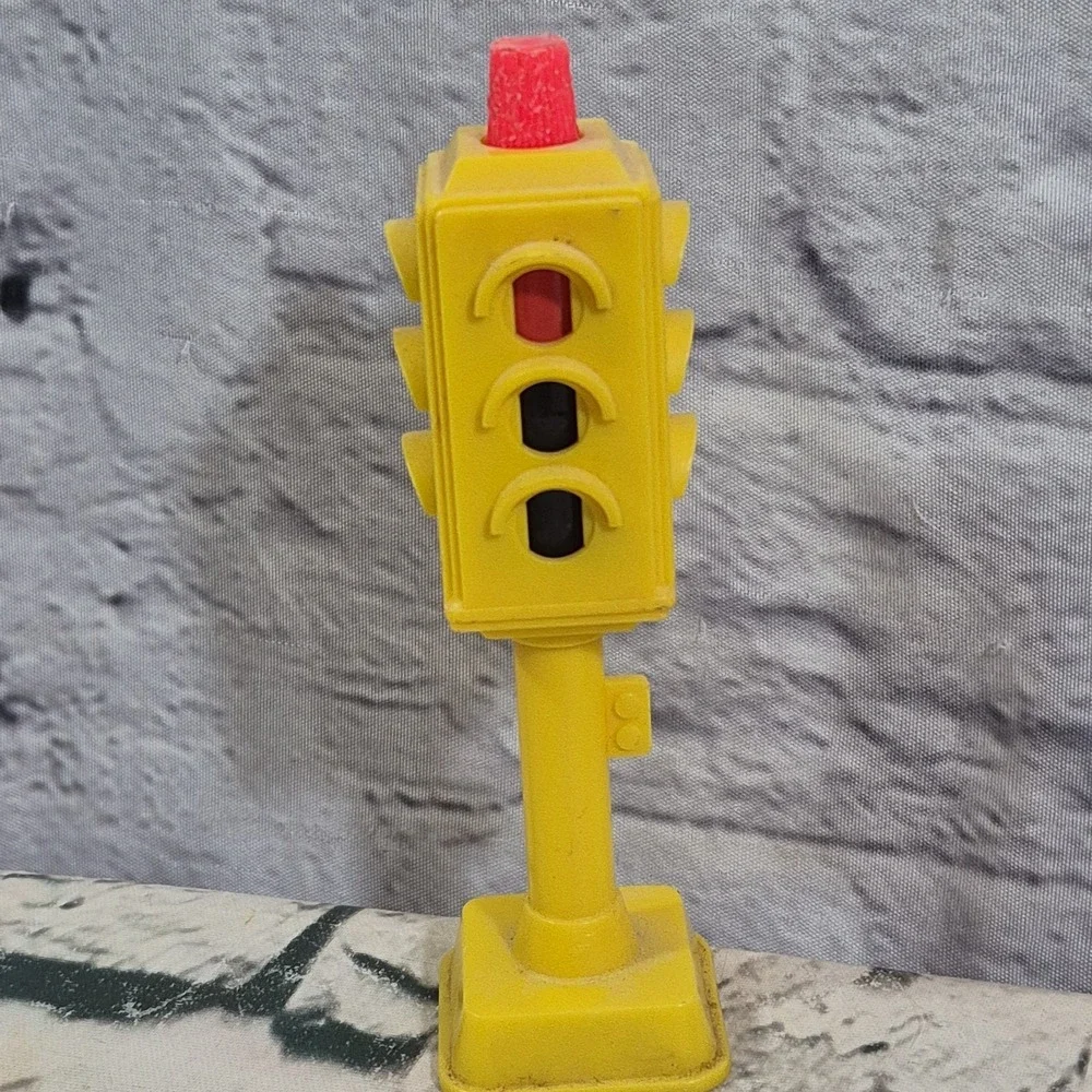Vintage Fisher-Price Little People Lot 4pcs Traffic Light Man Car Phone Booth